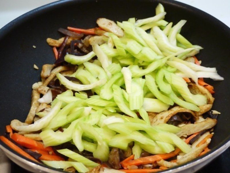 ���۳�����������