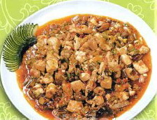 泡酸菜烧鸡的做法