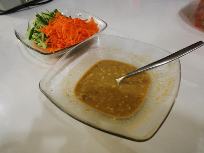 ����ʳ�ף����輦˿������