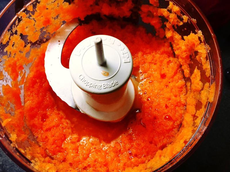 ��ɫ����ˮ�ȵ�����