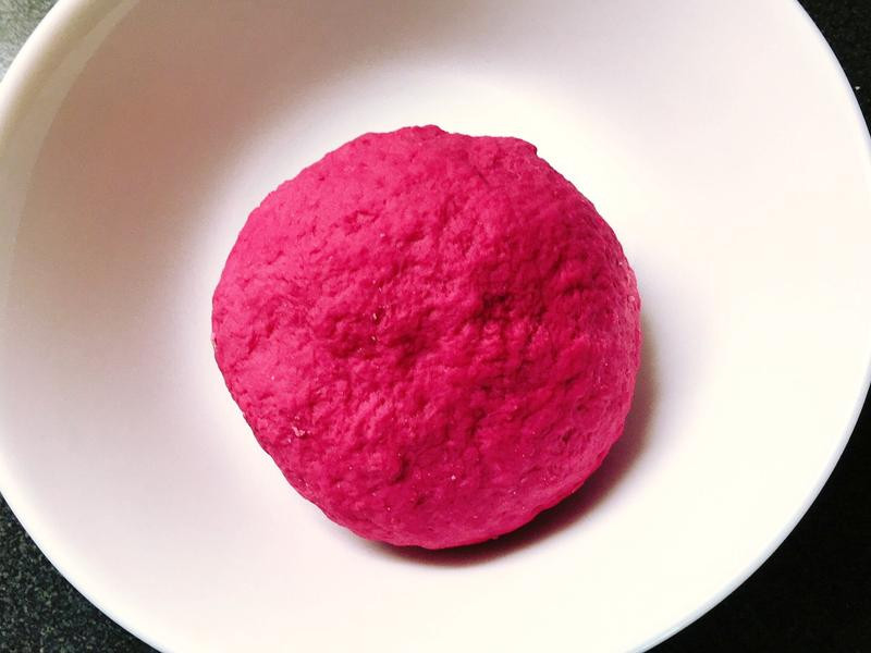 ��ɫ����ˮ�ȵ�����