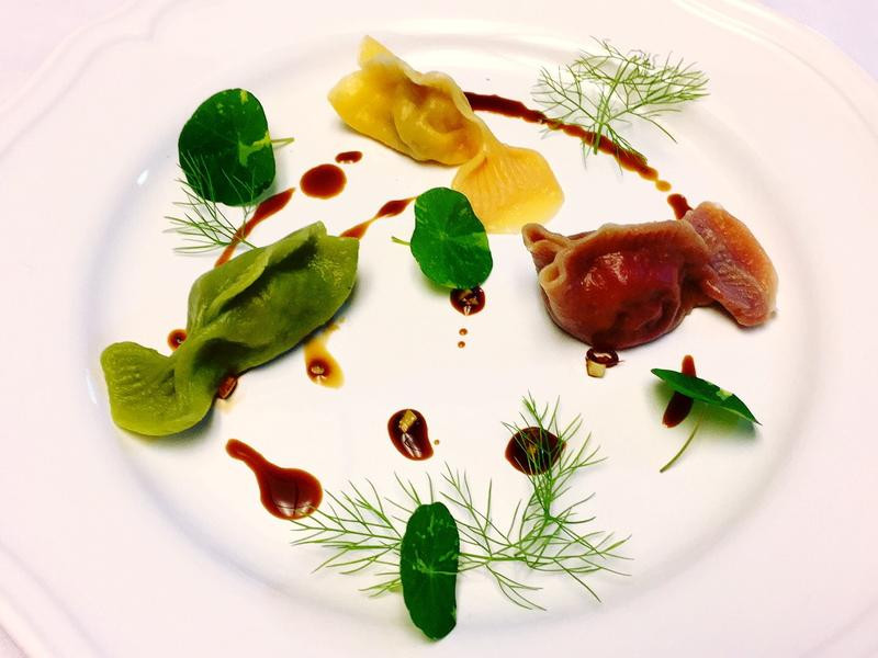 ��ɫ����ˮ�ȵ�����