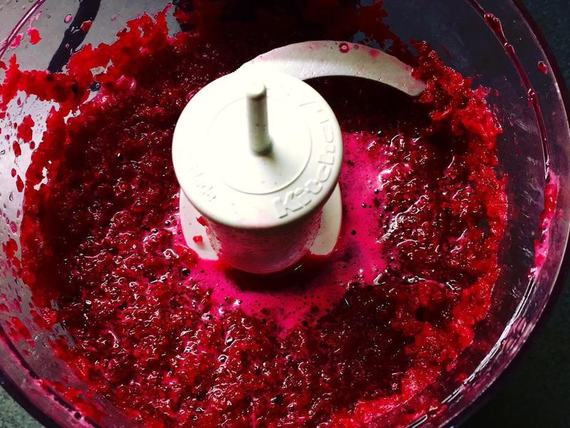 ��ɫ����ˮ�ȵ�����