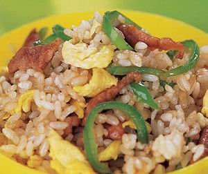 青椒牛肉炒饭的做法