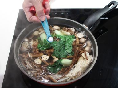 �Ӿ���������