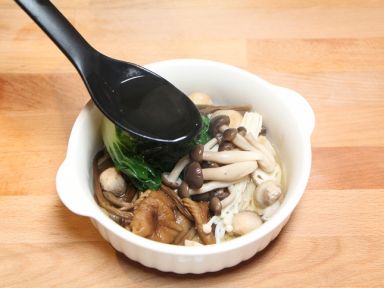 �Ӿ���������