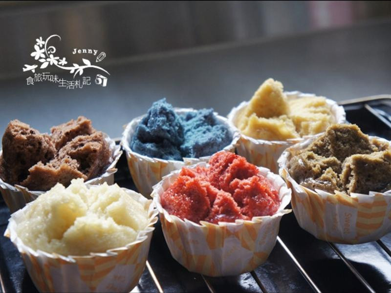 ��ɫ���������