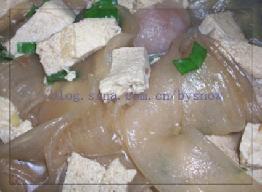 芋粉冻豆腐炖肉的做法