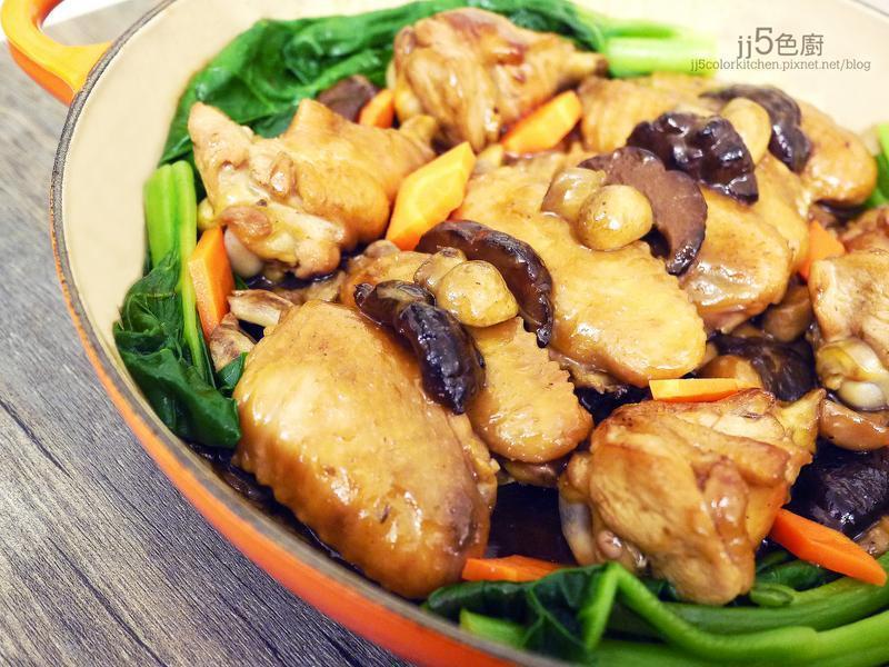 三菇蚝油鸡翅的做法