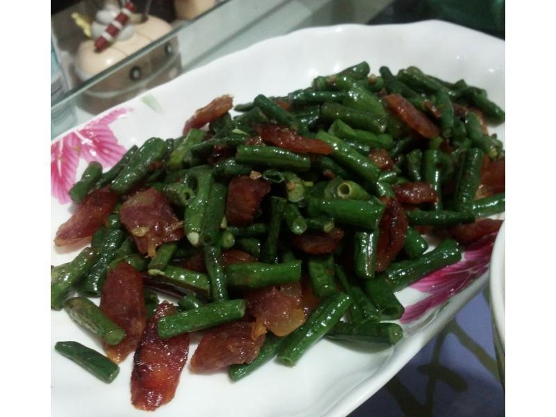 四季豆炒腊肠的做法