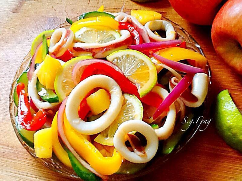泰式凉拌五彩鱿鱼的做法