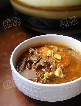 辣白菜大酱汤的做法