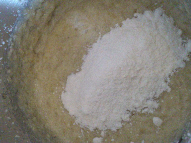 �ڸ��񵰸�ļ����㽶���������