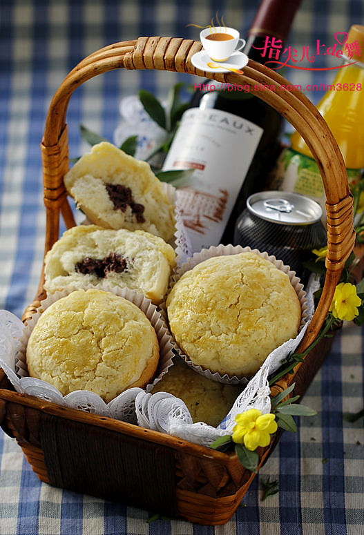 经典的港式面包与家人一同分享——红豆菠萝包的做法