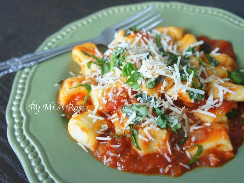 茄汁马铃薯面疙瘩(Gnocchi)的做法