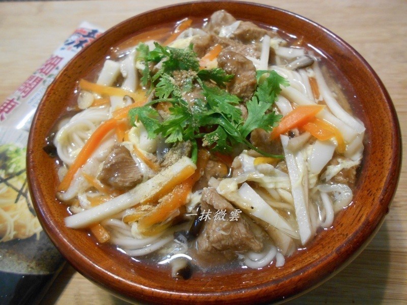 香菇赤肉羹面的做法