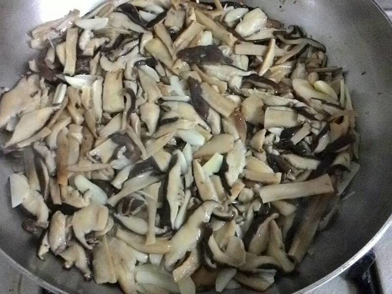 香炒 生香菇的做法