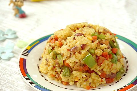 香草肠黄金咖喱炒饭的做法