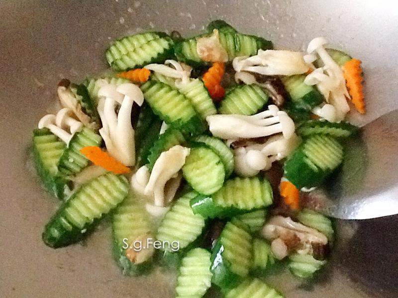 ���׹���С�ƹϵ�����