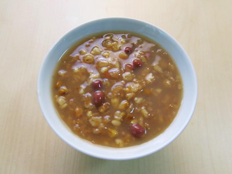 ����˱���ԲǑ��̩ɽ�˱��ࡿ������