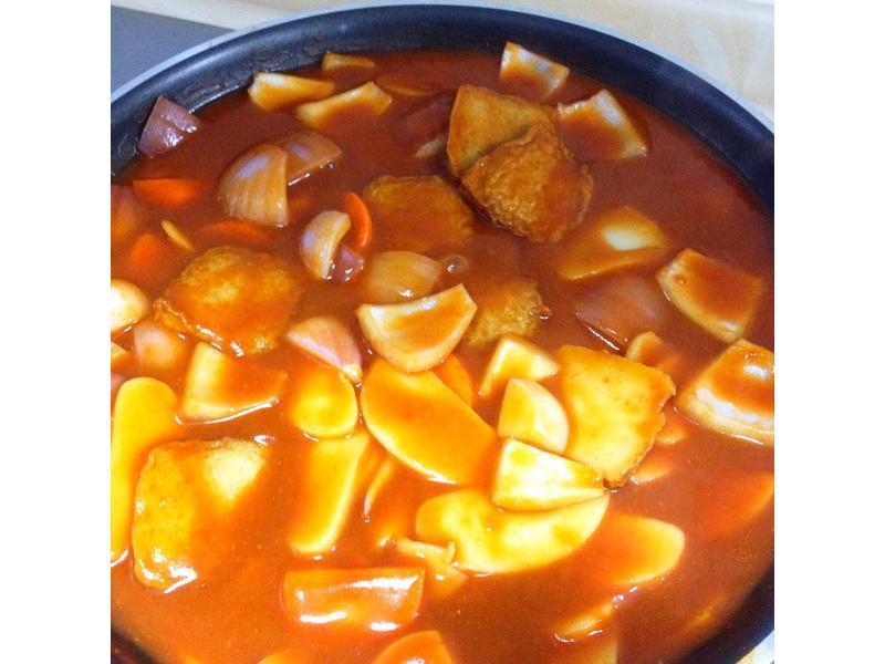 拉面辣炒年糕的做法