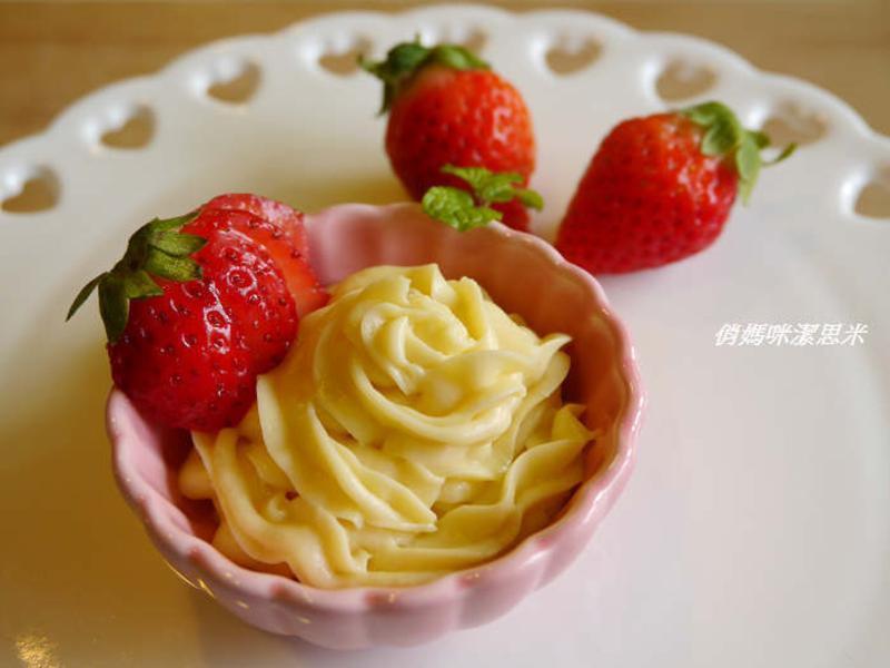 ?香草卡士达酱?成功无水气小撇步的做法