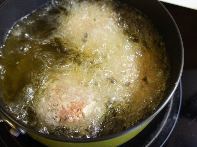 ����Բ���ײ�ʨ��ͷ������