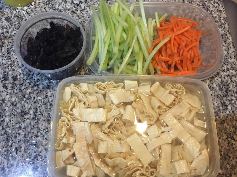 ���趹Ƥ������