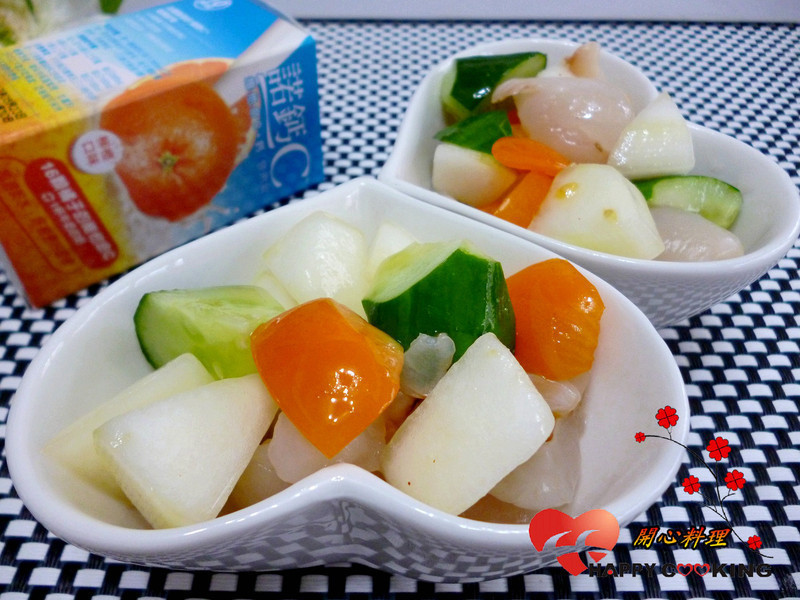 荔枝拌黄瓜『诺钙C发泡锭』的做法