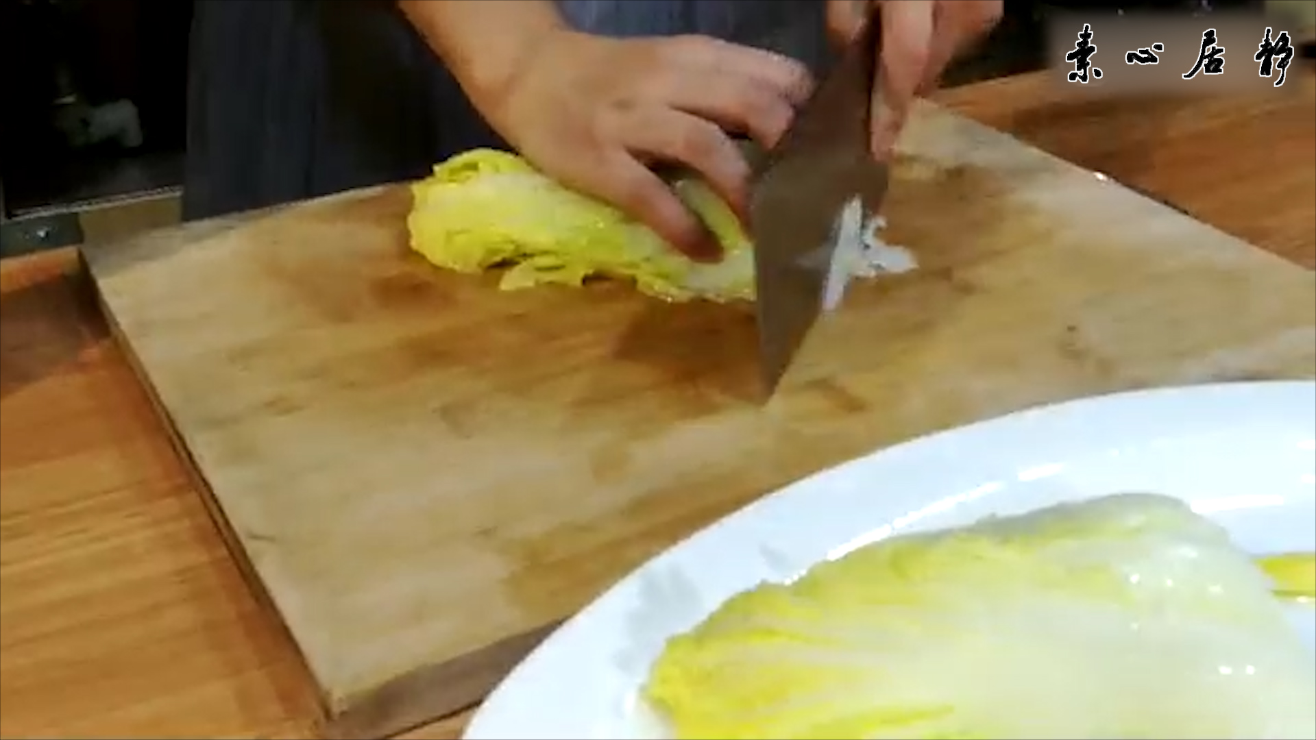 ׯ��ɽ����������е�ᣬ���쳬ů������~���ľӾ�������