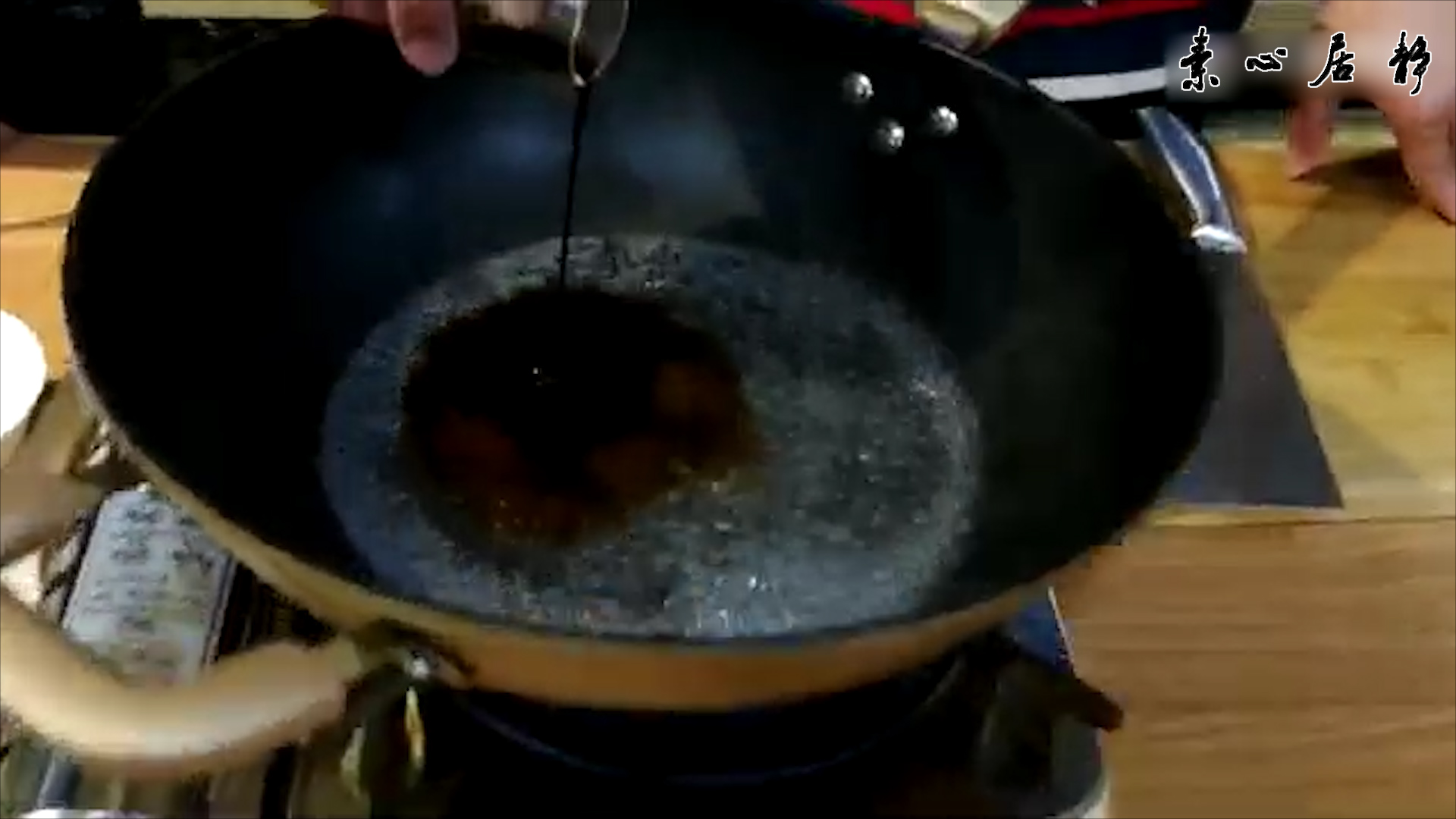 ׯ��ɽ����������е�ᣬ���쳬ů������~���ľӾ�������