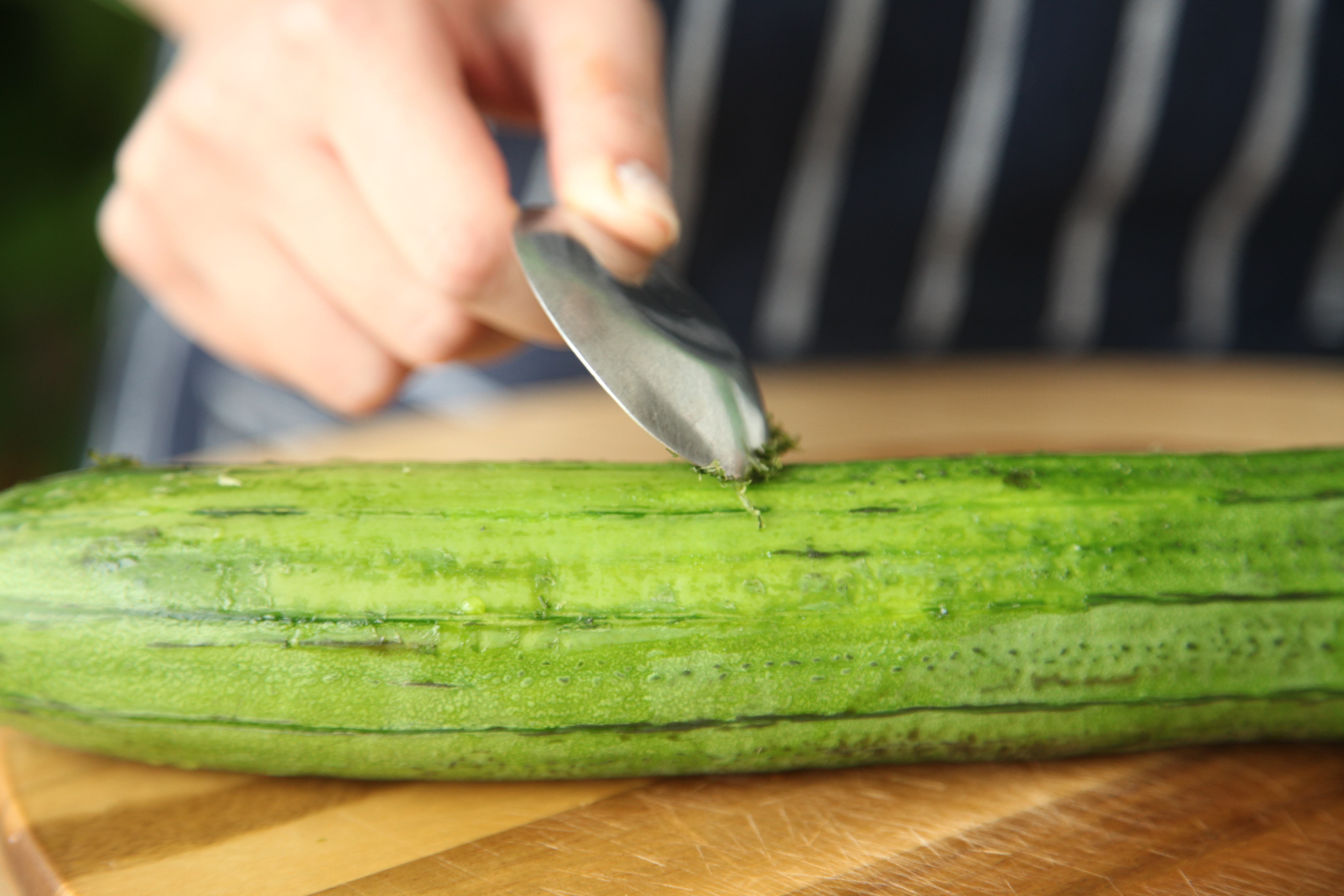 �м��ʳ�����С�������� ����˿�ϵ�����