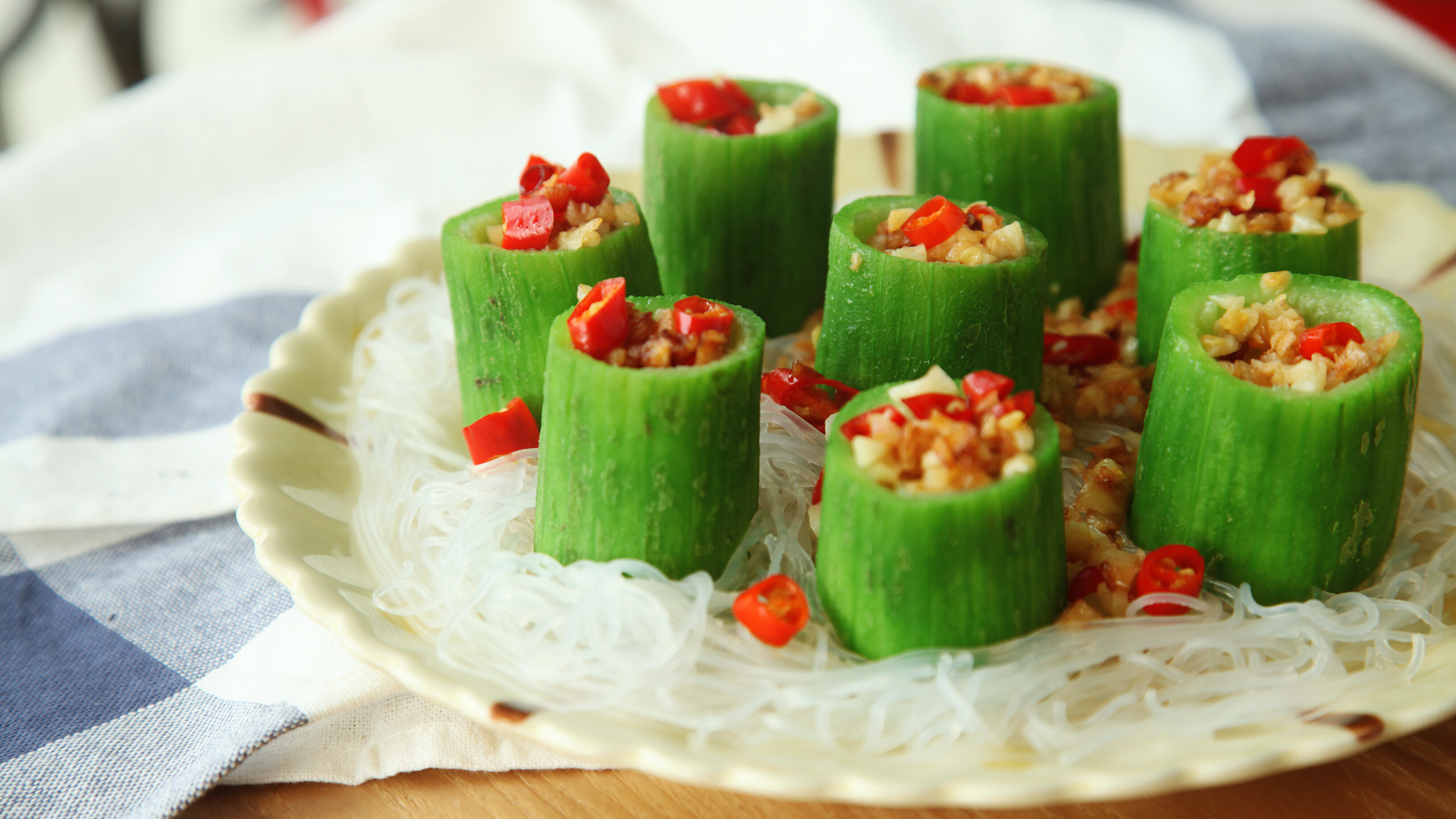 �м��ʳ�����С�������� ����˿�ϵ�����