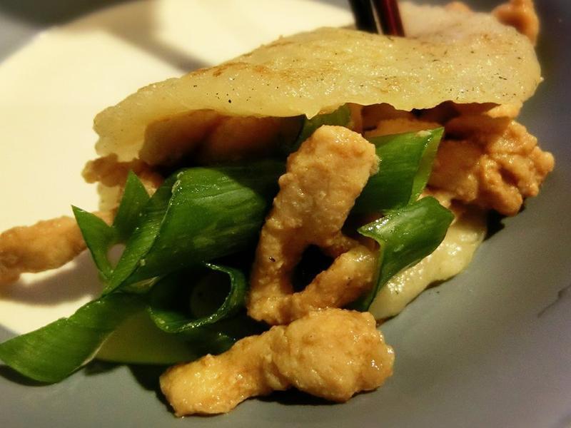 京酱肉丝配斤饼的做法