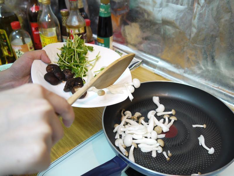 ������ˬ������Ұ���������ߵ�����