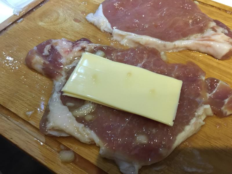 ����������˾���ŵ�����