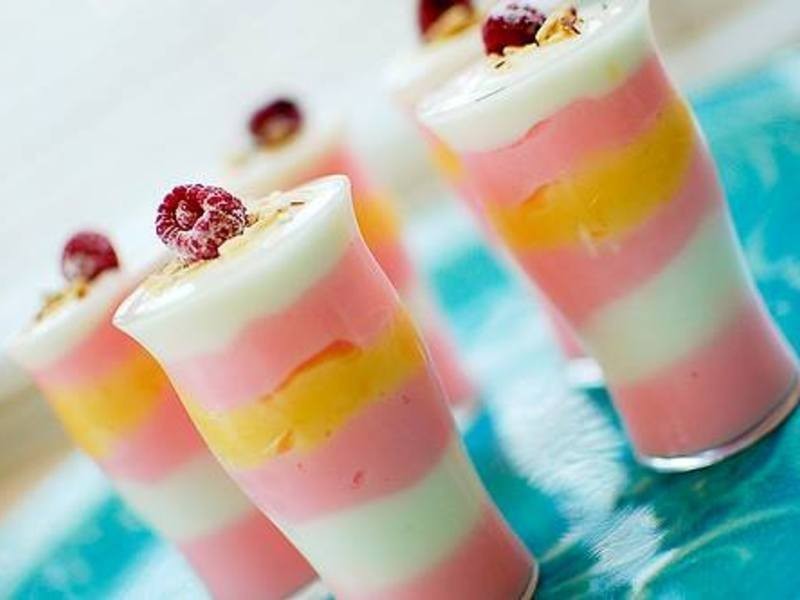 豪华版三层式草莓奶酪芒果冻的做法