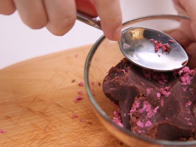 ӣ���͹��ӵ�����