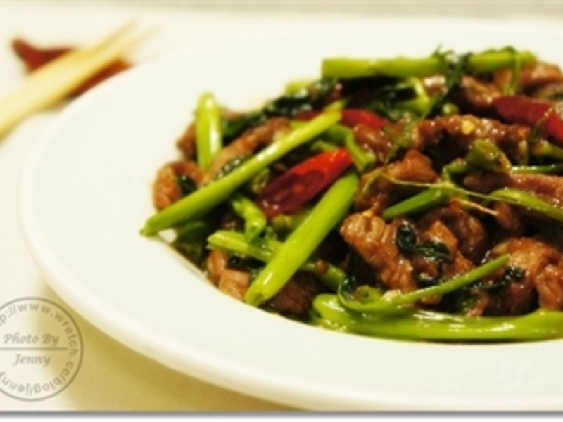 空心菜炒沙茶牛肉的做法