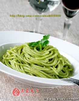 香草杏仁青酱意面的做法