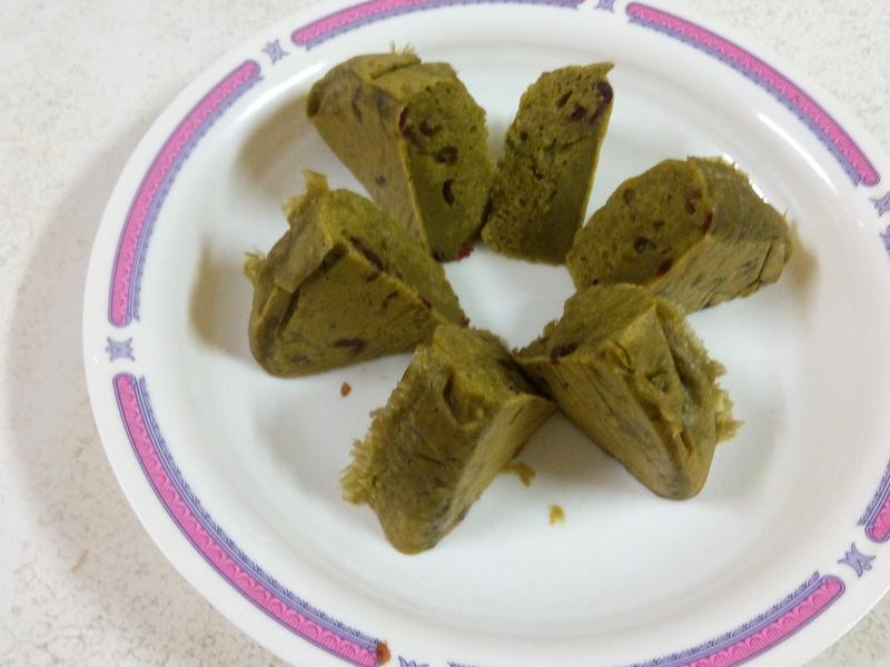抹茶蔓越莓马拉糕的做法