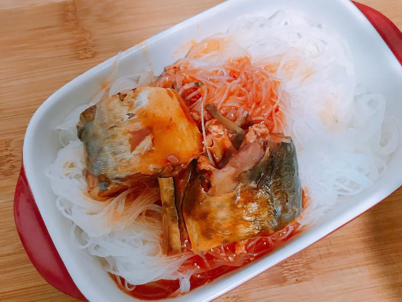 �׷�����ͽ��������