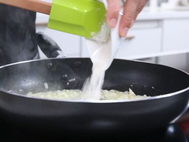 �h֥ʿ������ͨ�ķ۵�����