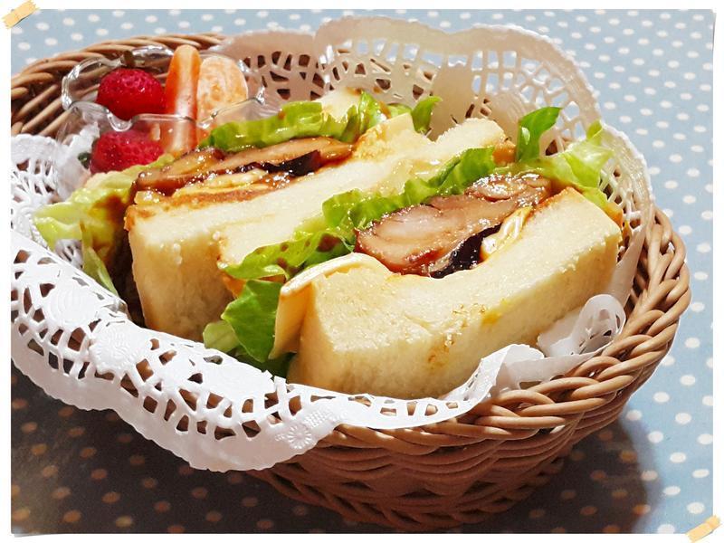 ���ռ��Ⱥܶ����������ε�����