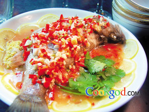 清蒸柠檬鱼的做法