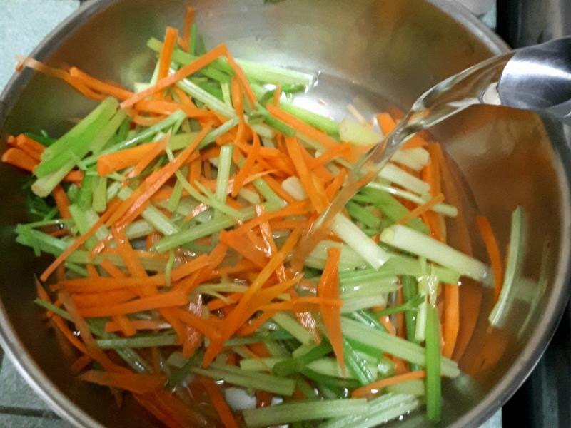 �����۲˶���˿������