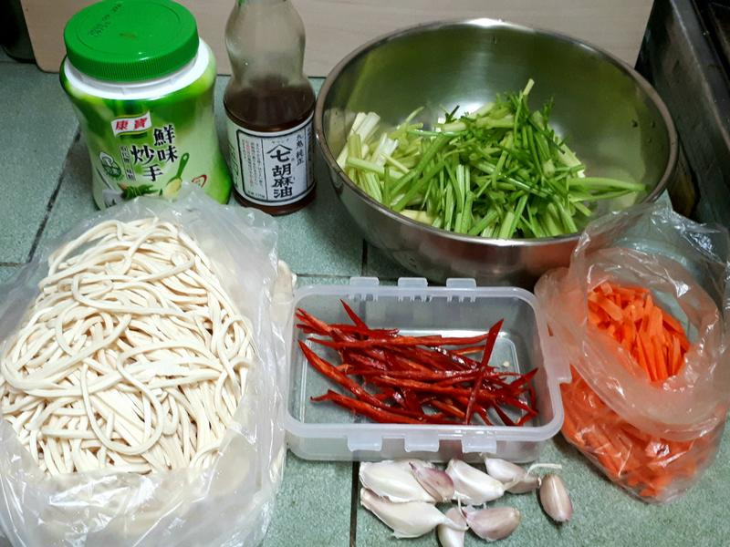 �����۲˶���˿������