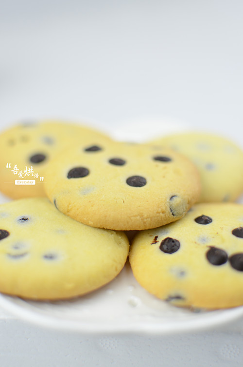 舔一舔,再泡一泡--巧克力豆饼干的做法