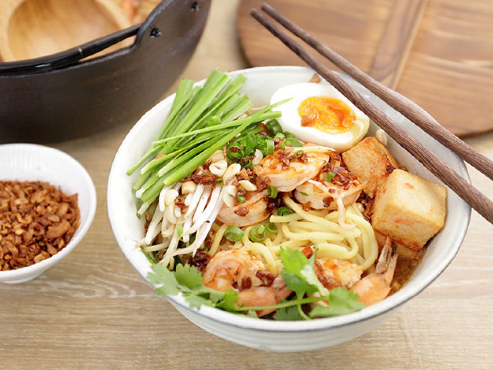 手工精炖鲜虾面的做法