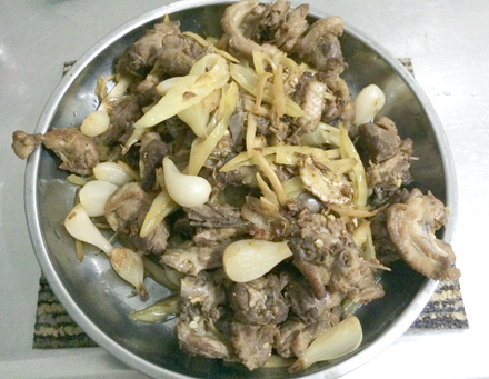 ������ɫ�ˡ�������ͷ��Ѽ�������